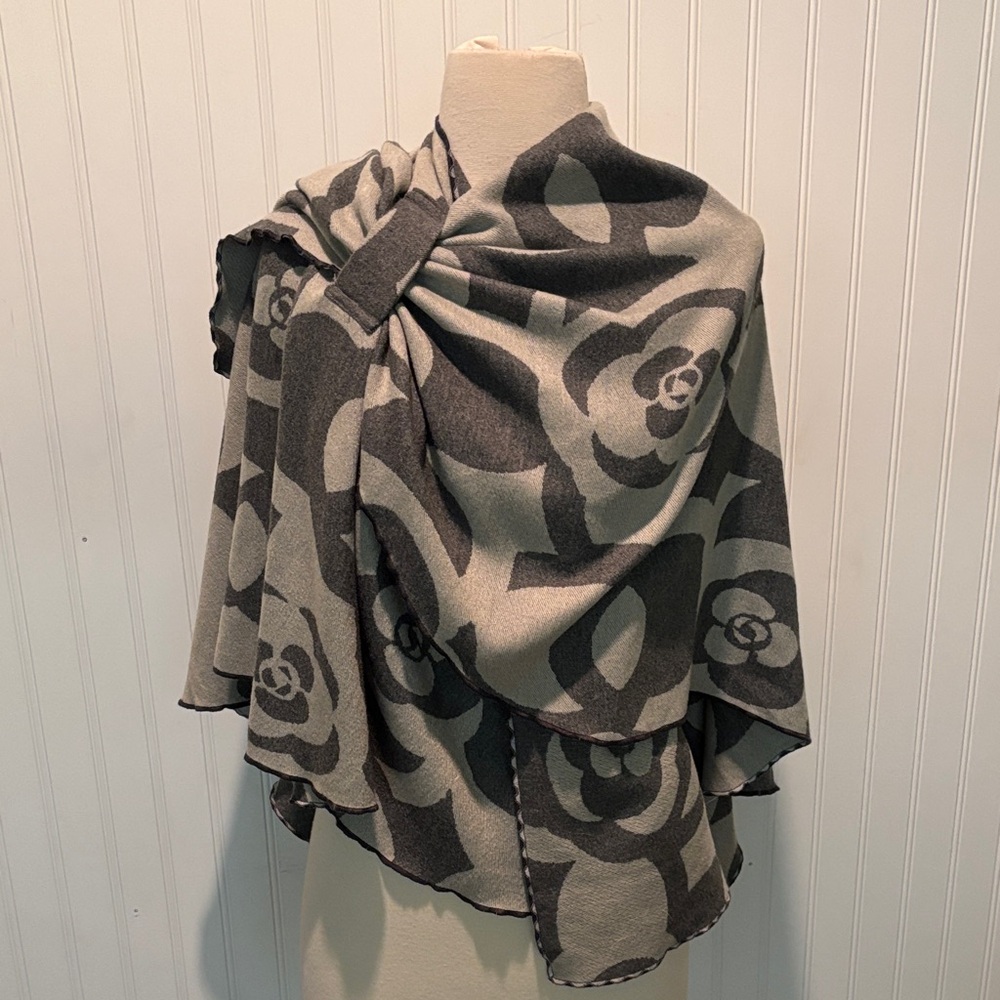 Winding River  Patterned Wrap